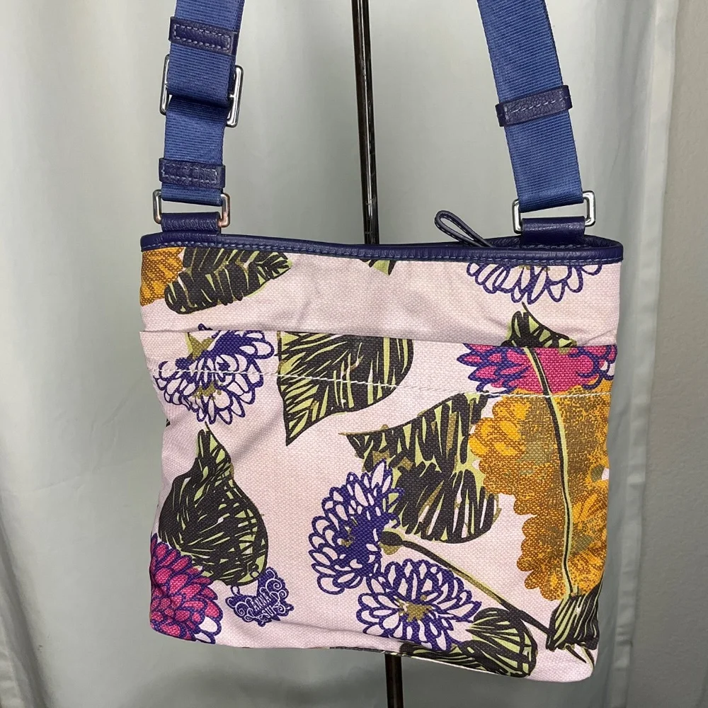 🧧Authentic TUMI Anna Sui X Floral Crossbody Bag RARE - Picture 4 of 10